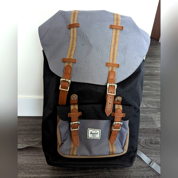 Hershey's Little America Backpack - Picture 1 of 4